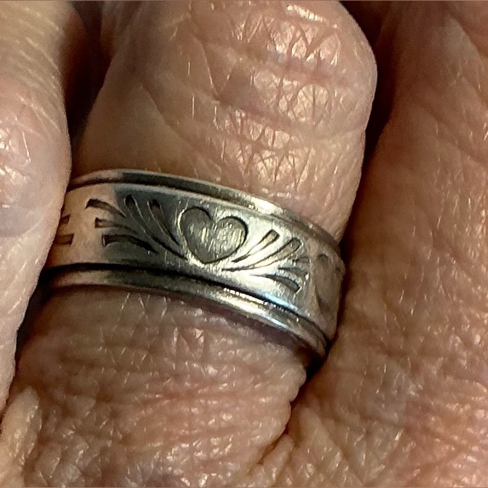 Stamped 925 Sterling Silver Heart Uncas Wedding Band Ring Size 5.75 Vintage